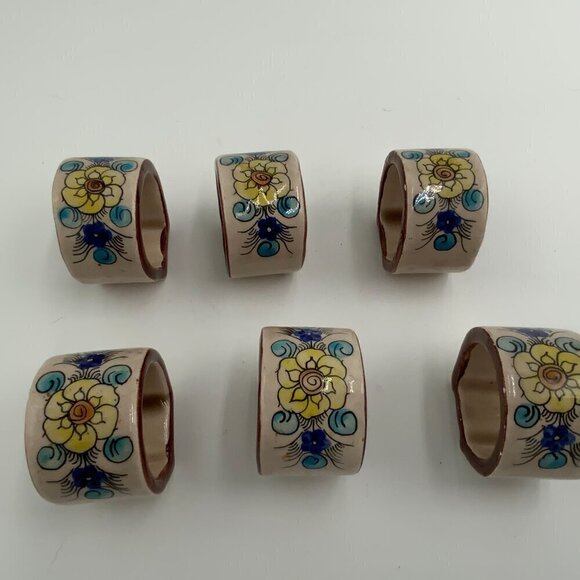 Set of 6 Vintage Signed Tonala Mexico Ceramic Napkin Rings Floral Hand Painted - Picture 6 of 10